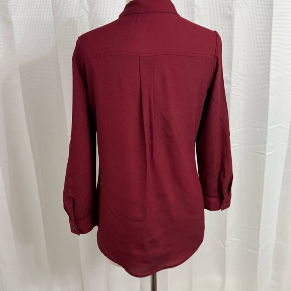 a.n.a Petite Women's A New Approach Blouse, Collared V-Neck, Burgundy, Size PM - Picture 5 of 8